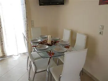 Poulades גאוביה