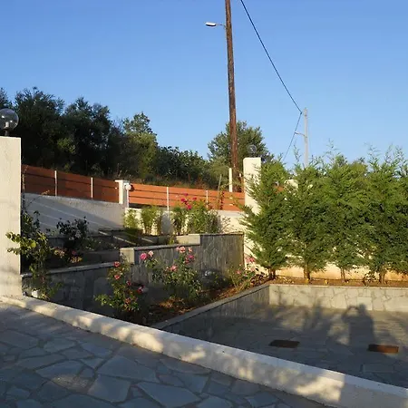 Villa Poulades