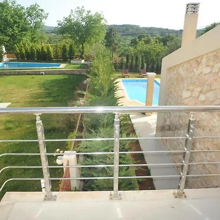 Villa Poulades *